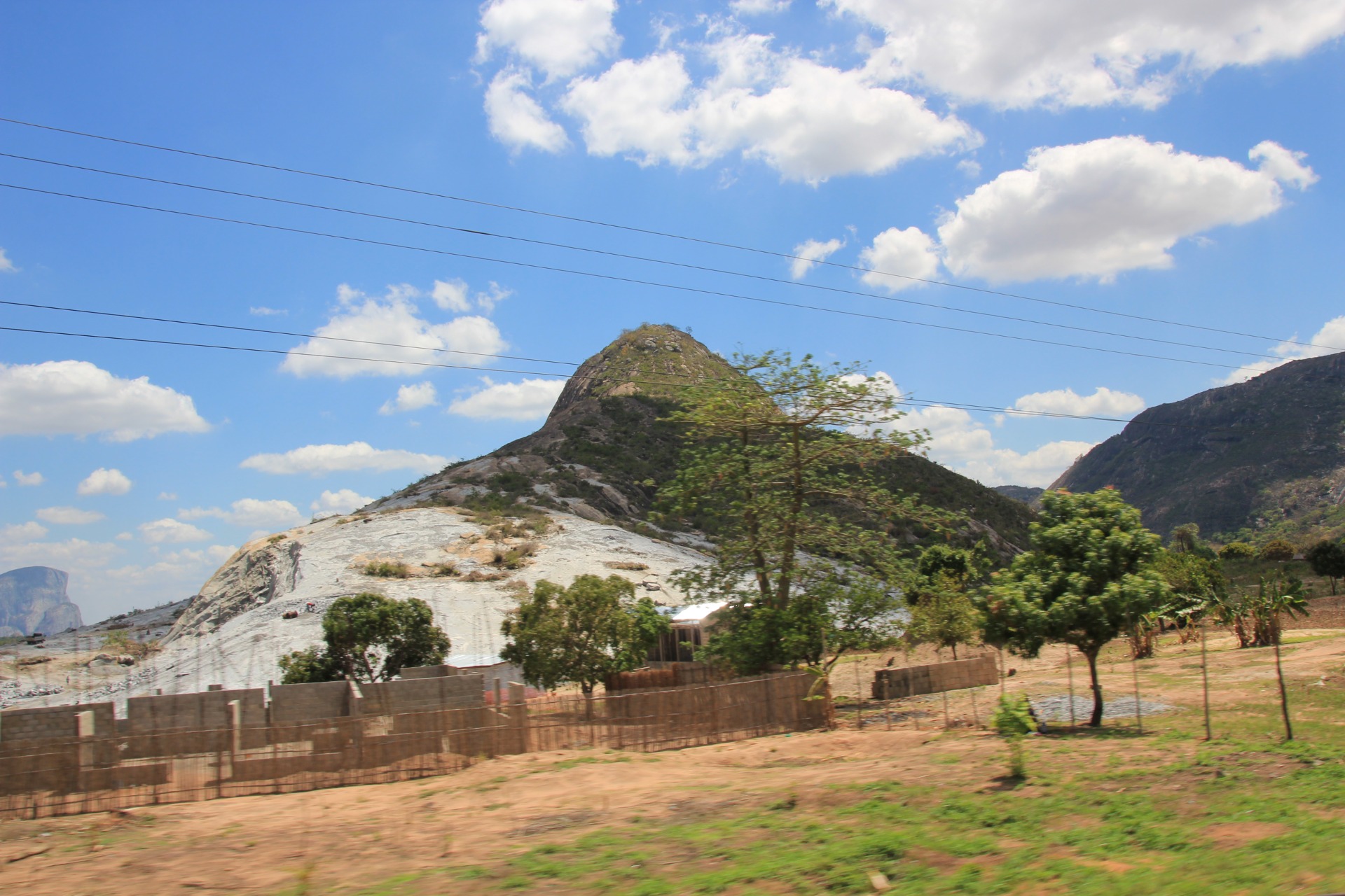 Paisagens ao longo da estrada de Nampula a Nacala