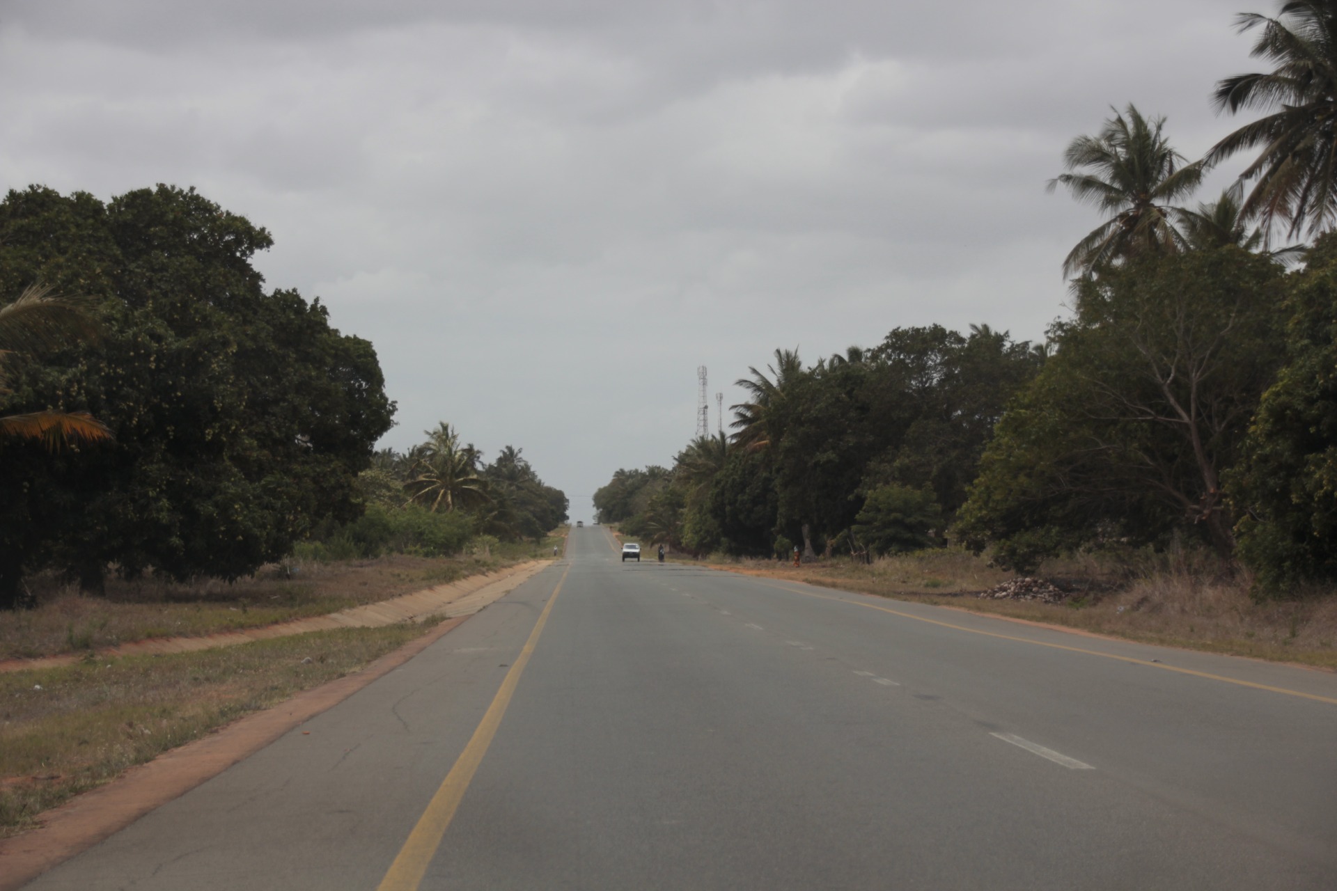 Paisagens ao longo da estrada de Inhambane a Vilanculos