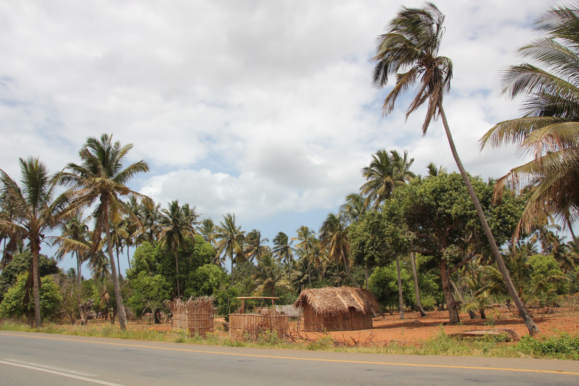 Paisagens ao longo da estrada de Inhambane a Vilanculos