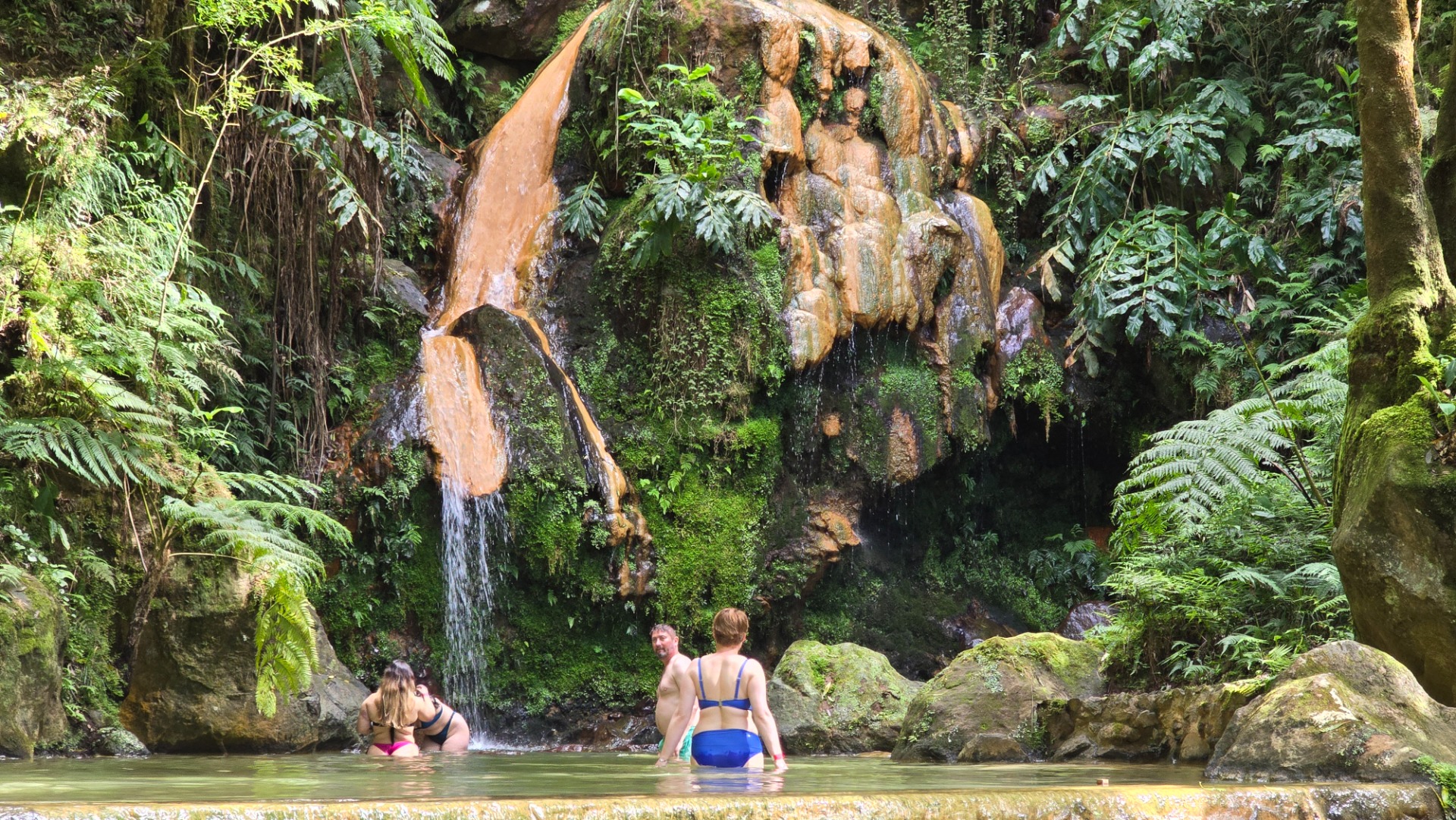 Caldeira Velha, Ilha de São Miguel