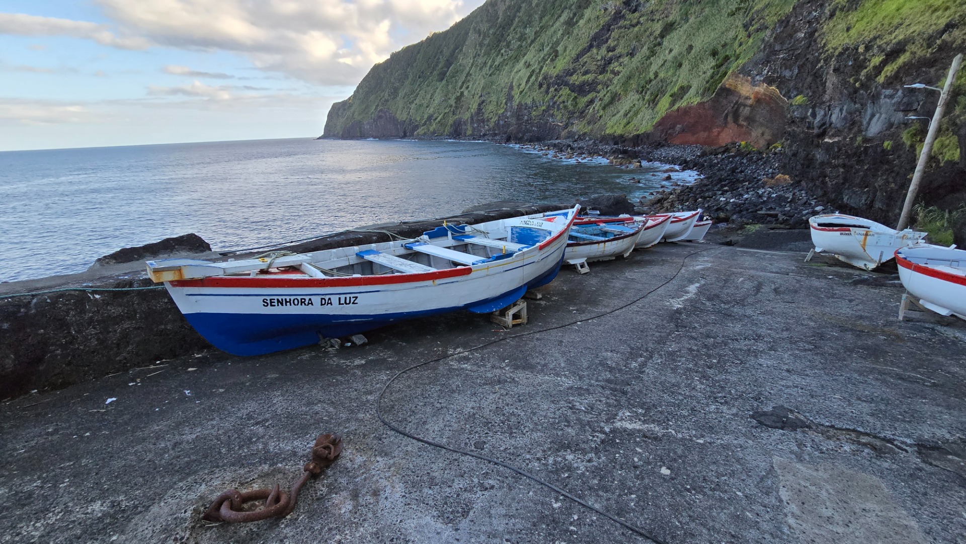 Farol da Ponta do Arnel. Ilha de São Miguel