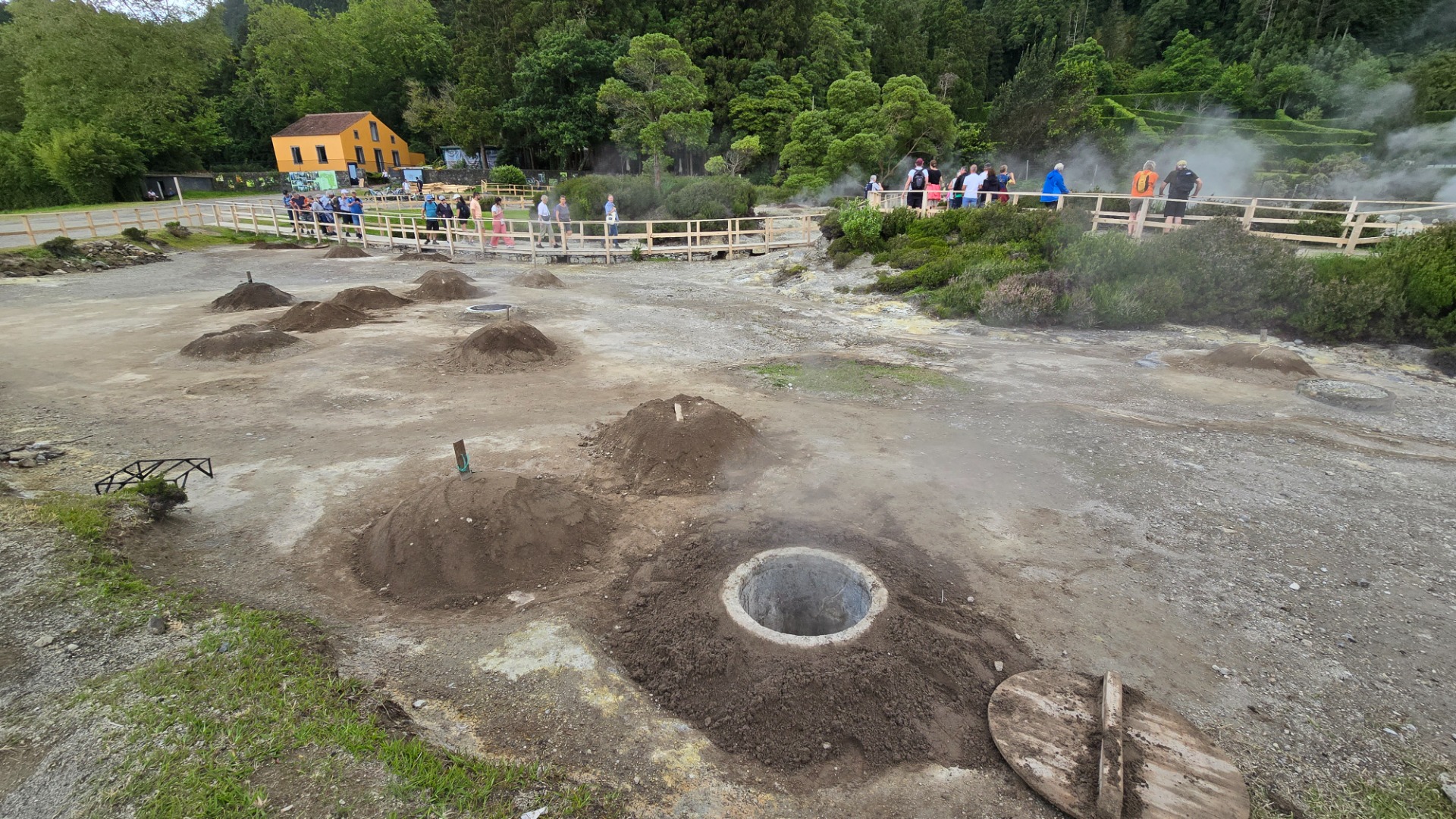 Furnas e o famoso cozido das Furnas. Ilha de São Miguel