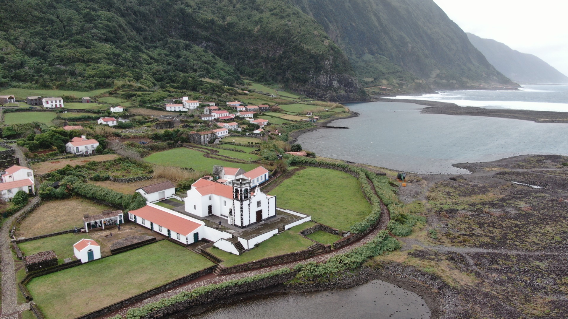 Fajã da caldeira de Santo Cristo (Ilha de São Jorge)