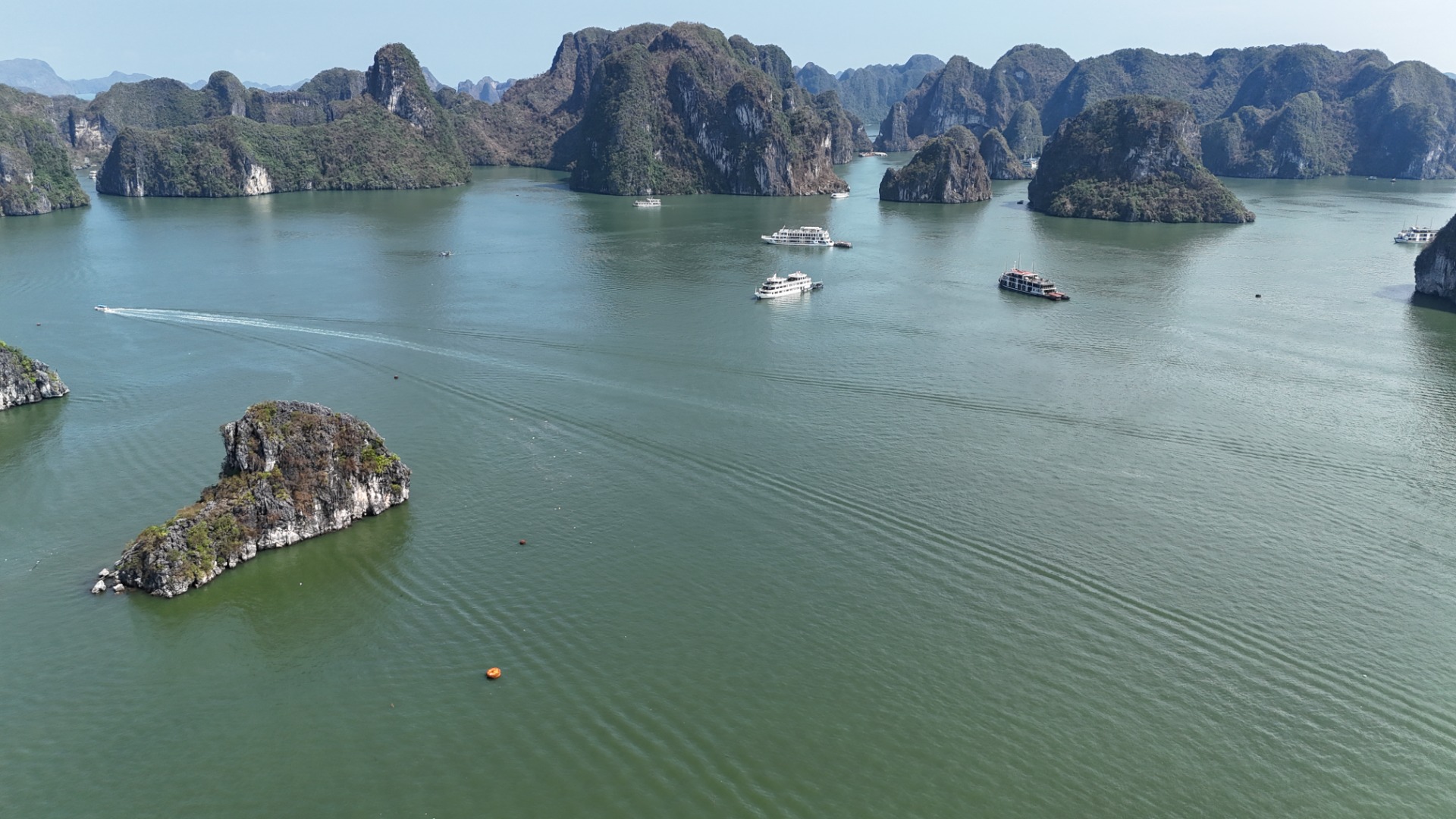 Ha Long Bay. Hanoi, Vietname