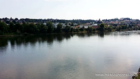 Rio Danúbio Atravessando a Cidade de Passau