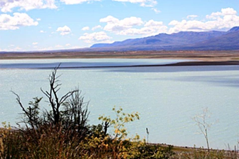 Trecho da estrada de El Calafate ao Glaciar Perito Moreno
