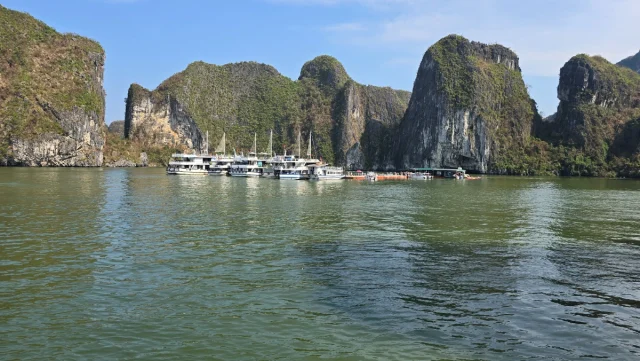Ha Long Bay, Hanoi - Vietname