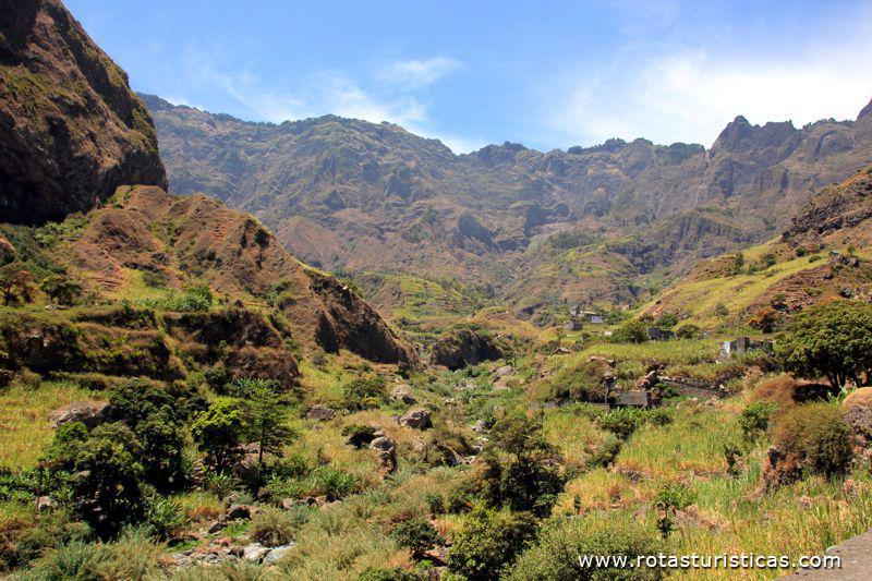 Vales verdejantes, ilha de Santo Antão, Cabo Verde