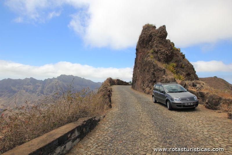 Passagem de montanha, ilha de Santo Antão, Cabo Verde