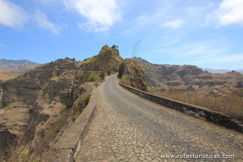 Passagem de montanha, ilha de Santo Antão, Cabo Verde