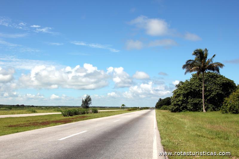 Estrada de acesso a Varadero