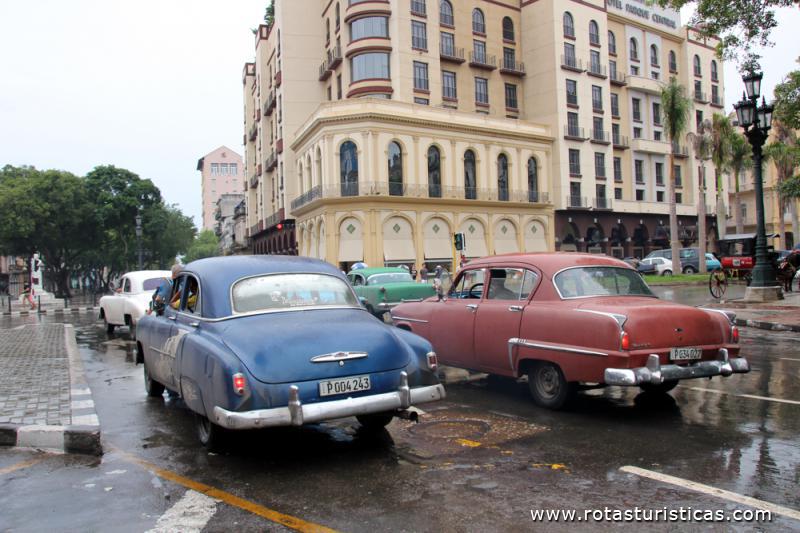 Museu automóvel em movimento