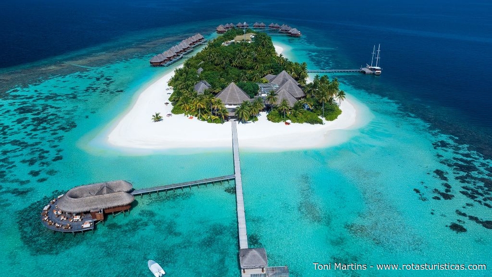 Mirihi Island Resort