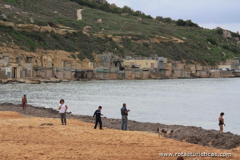 Praia de pescadores Gnejna bay