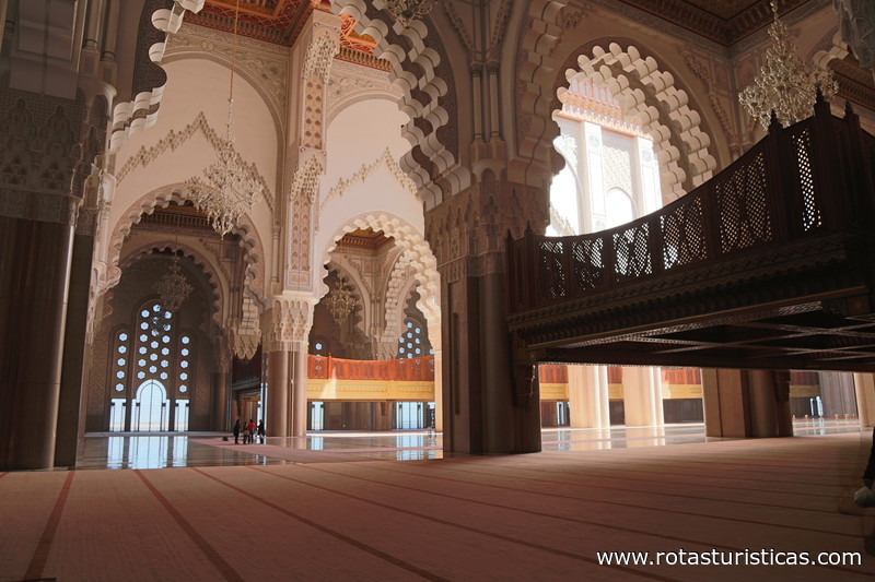 Interior da Mesquita Hassam ii em Casablanca
