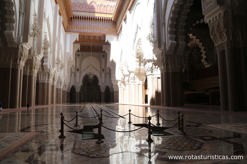 Interior da Mesquita Hassam ii em Casablanca