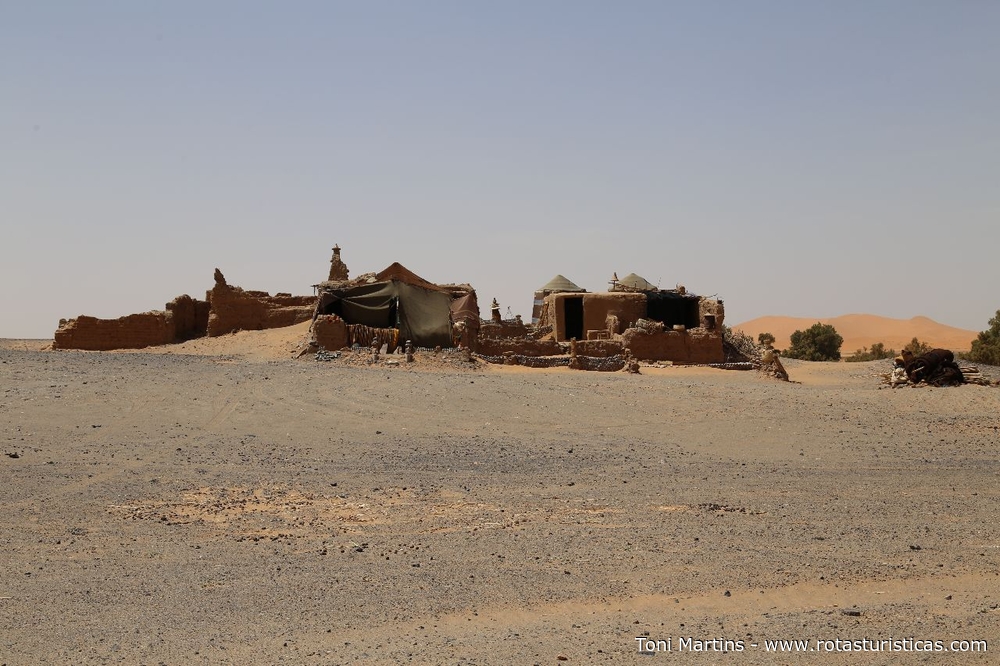 Acampamento Tuaregue no deserto de Merzouga