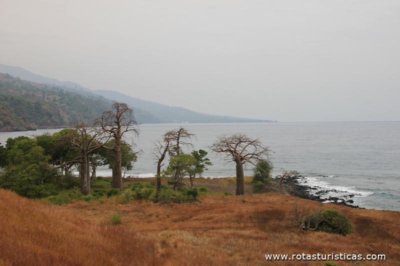 Paisagens da costa norte de São Tomé