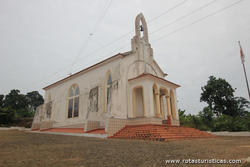 Igreja da Roça do Rio do Ouro hoje chamada de Agostinho Neto