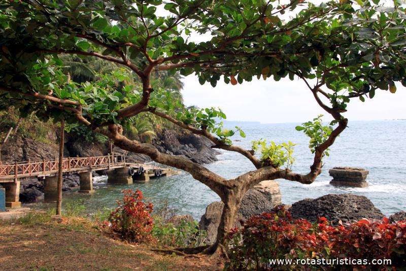 Ponta da Baleia, ancorador para Ilheu das Rolas
