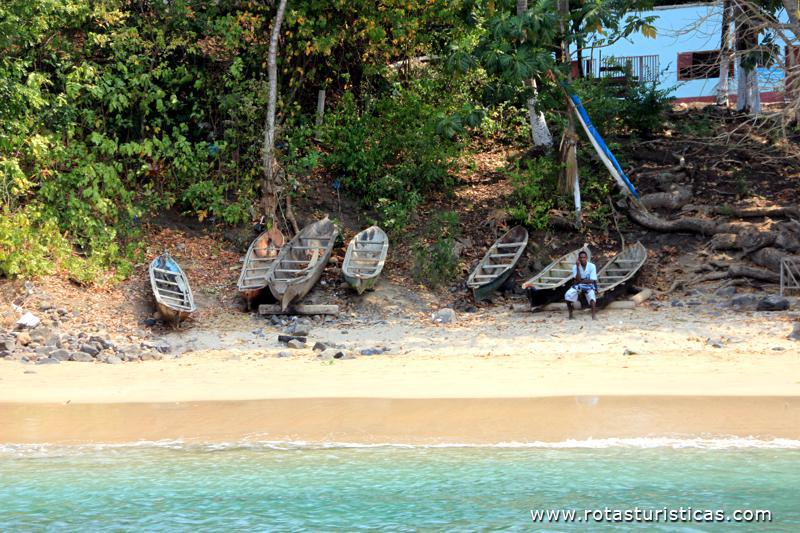 Praia dos pescadores de Santana