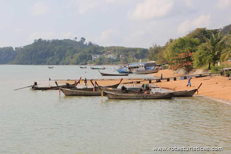 Praia de Ban Thum Phlo - (Phuket/Tailandia)