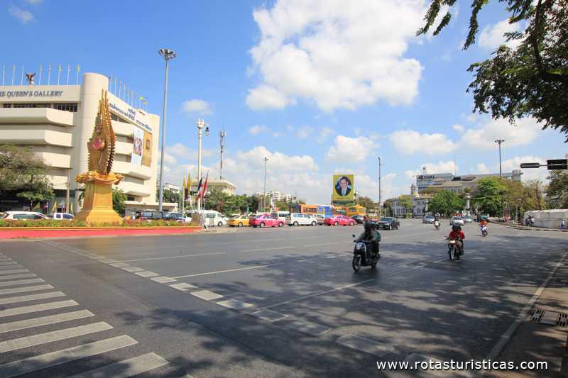 Soi Damnoen Klang Tai