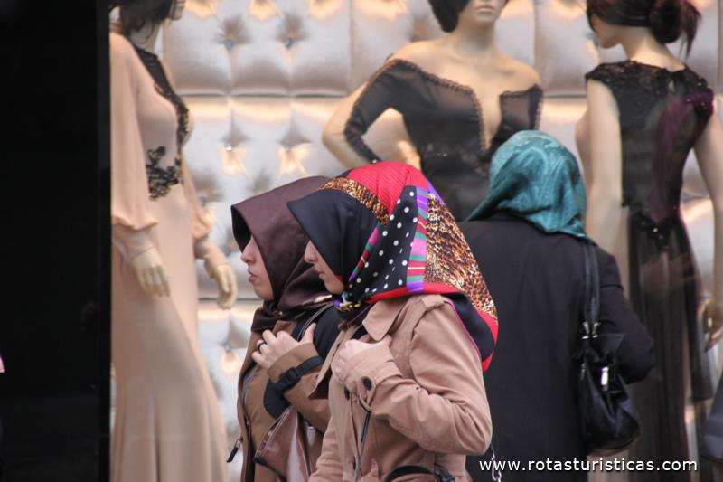Mulheres turcas, Istanbul, Turkey