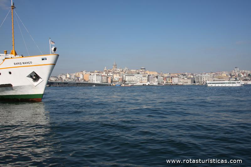 Estreito de Bósforo, Istambul, Turkey