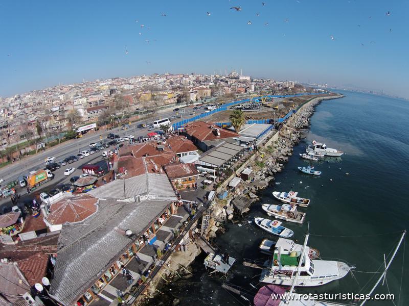 Vista aérea do mercado do peixe, Istanbul, Turkey